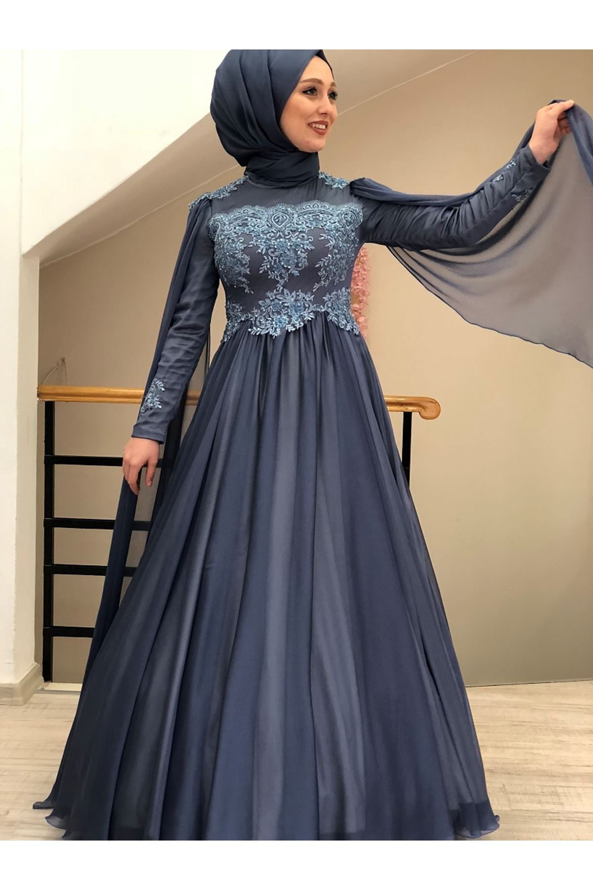Frezya Dress
