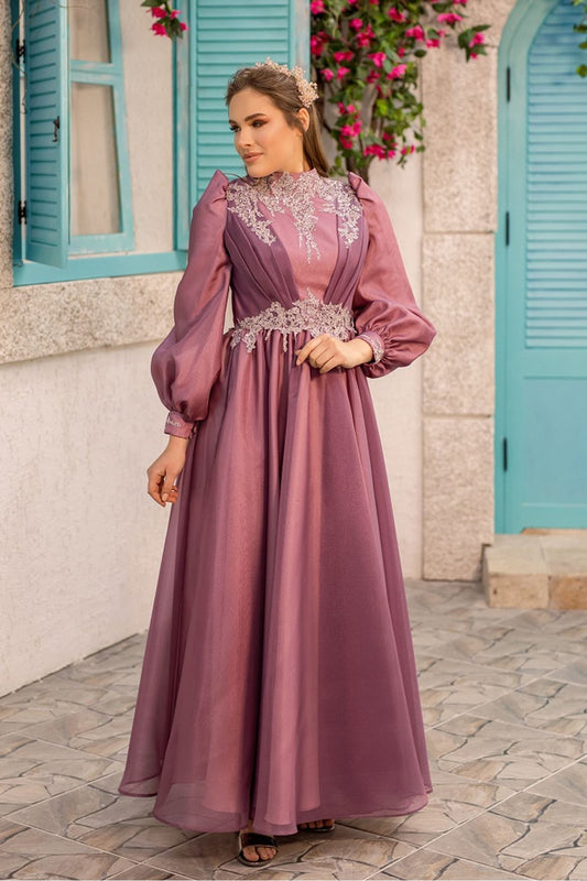 Kuvars Dress